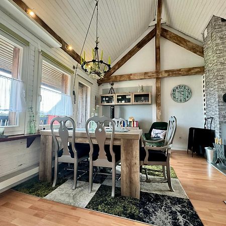 Hof Vierzehnender Im Hohen Venn - 70Qm Fachwerk-Studio - Grosses Wohn-Schlafzimmer Mit Dachterrasse Und Kaminofen - Separate Kueche - Perfekt Fuer Paare - Monschau - Eifel - Hunde Willkommen - Islandpferde 外观 照片